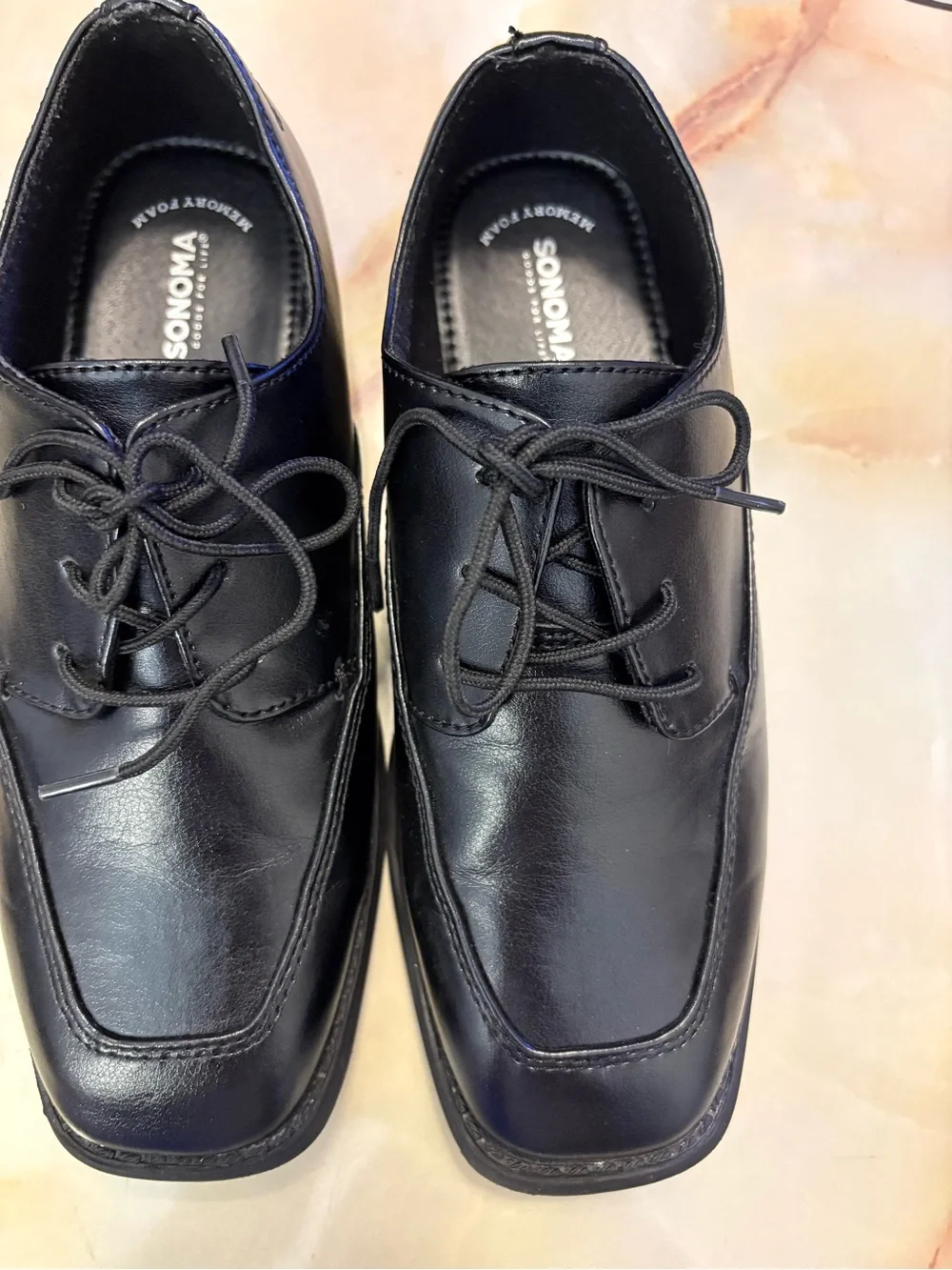 Sonoma boys black dress shoes-TIE-size 4 -excellent condition